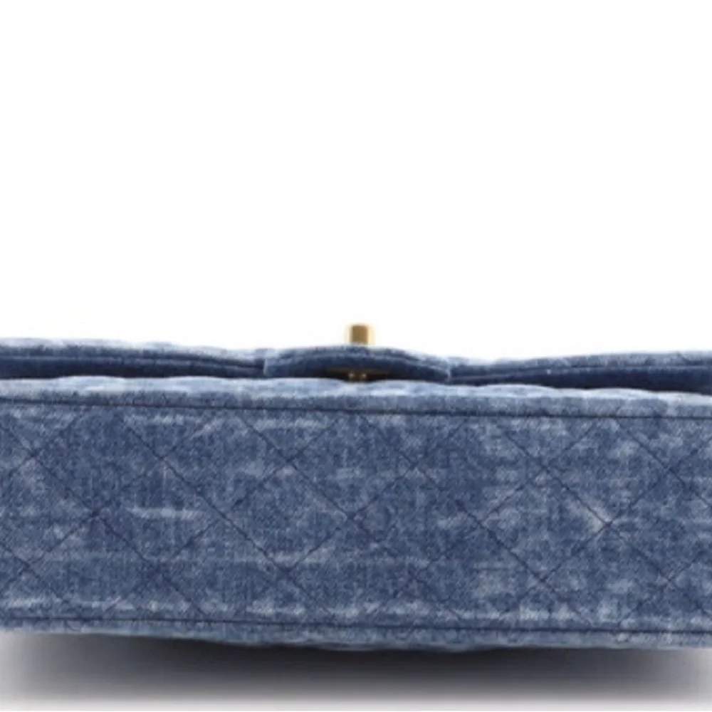 Quilted Blue Denim Shoulder Bag - Picture 3 of 6